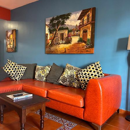 Casa De La Alegria 2 Apartments 마사틀란 외부 사진