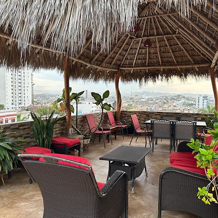 Casa De La Alegria 2 Apartments 마사틀란 외부 사진