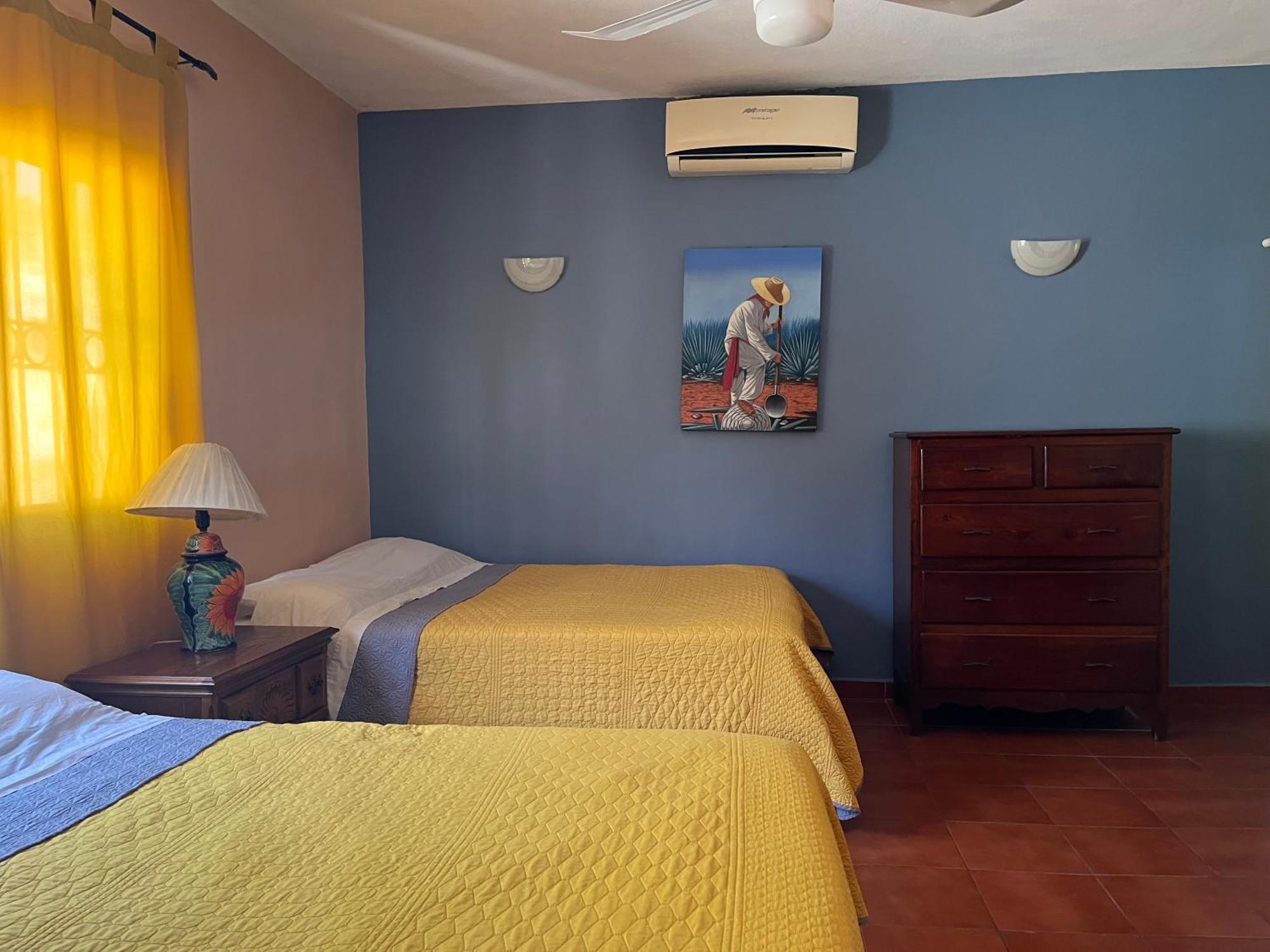 Casa De La Alegria 2 Apartments 마사틀란 외부 사진
