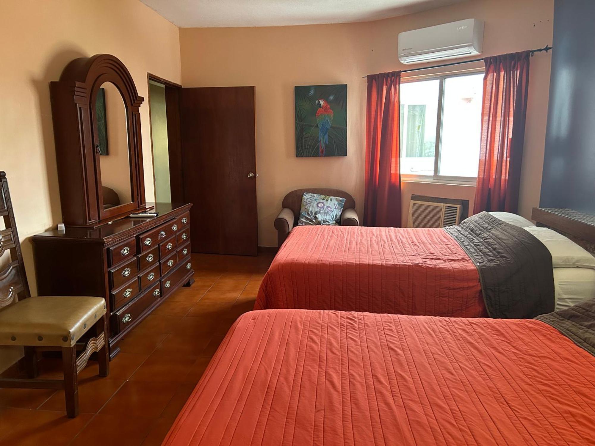 Casa De La Alegria 2 Apartments 마사틀란 외부 사진